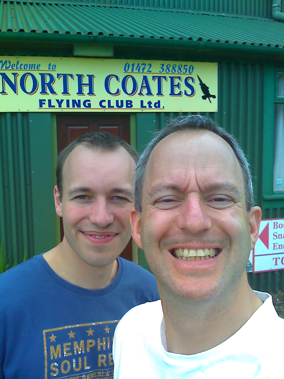 Hello North Coates /images/flyuk-2009/moto_0192.jpg