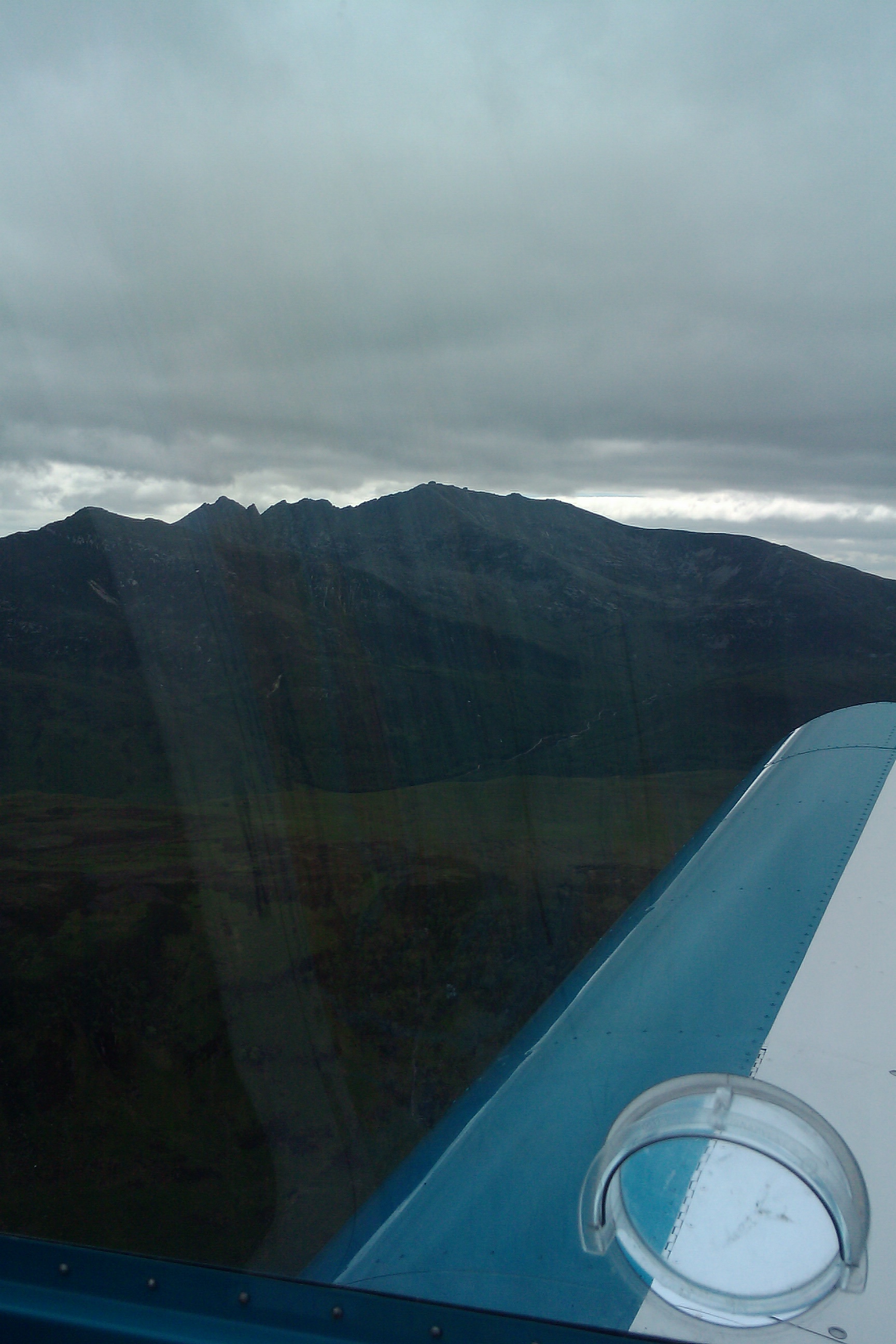 Glenforsa to Arran /images/flyuk-2010/IMAG0172.jpg